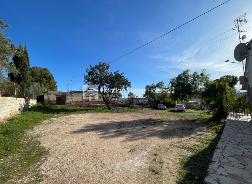 Resale - Finca / Country Property - Aspe