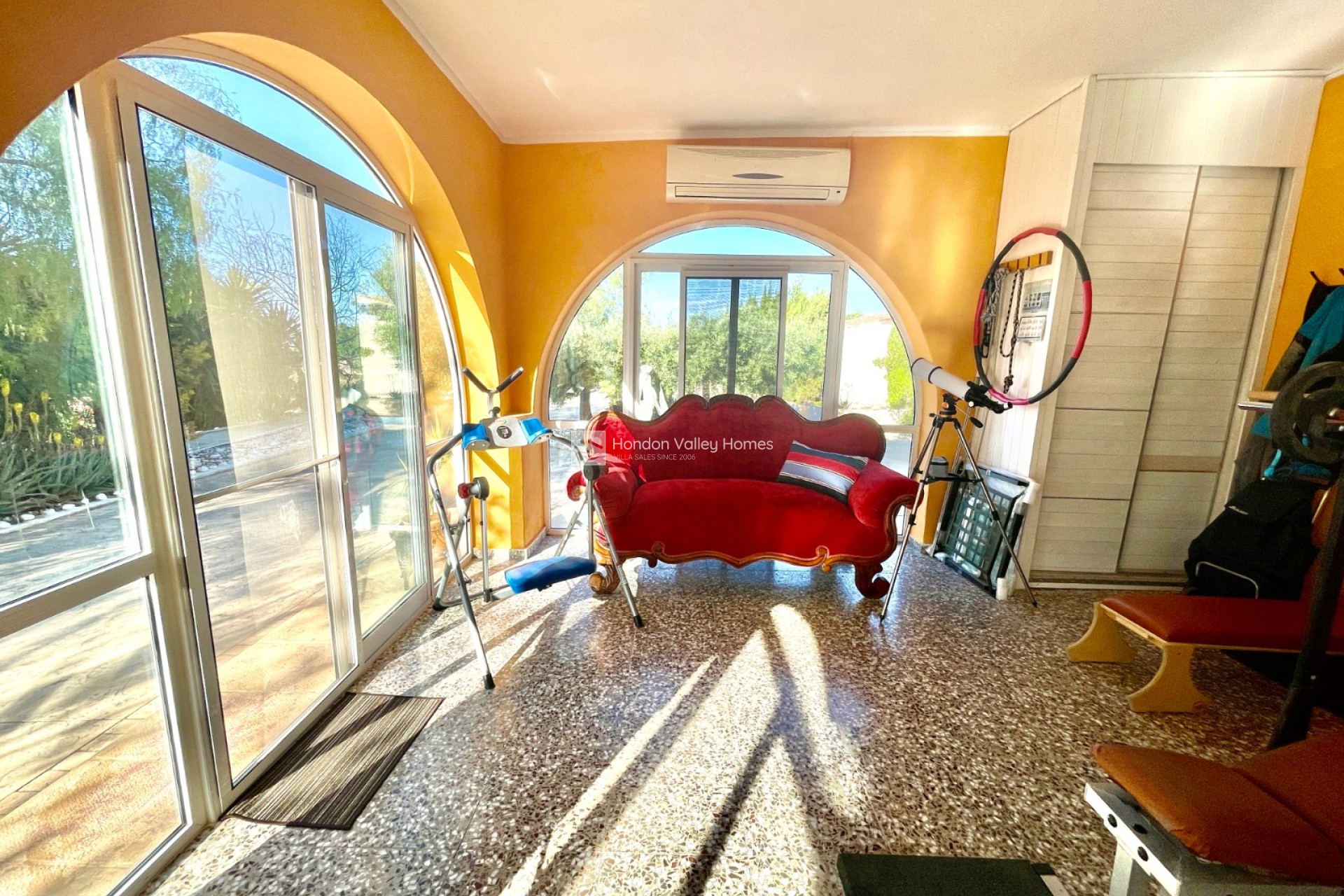 Resale - Finca / Country Property - Crevillente