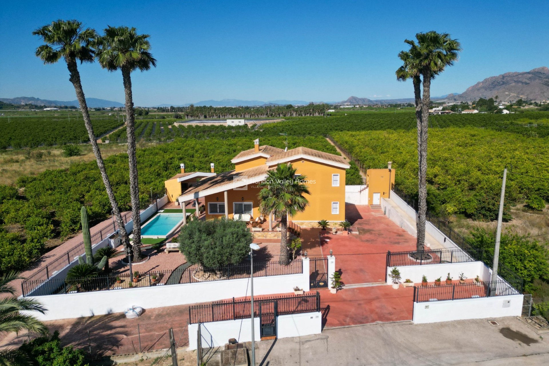 Resale - Finca Country Property - Orihuela