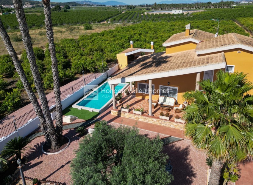 Resale - Finca Country Property - Orihuela