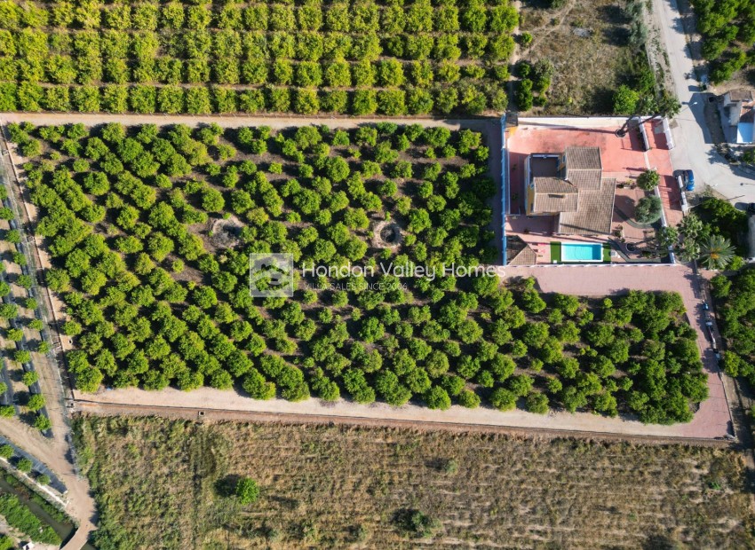 Resale - Finca Country Property - Orihuela