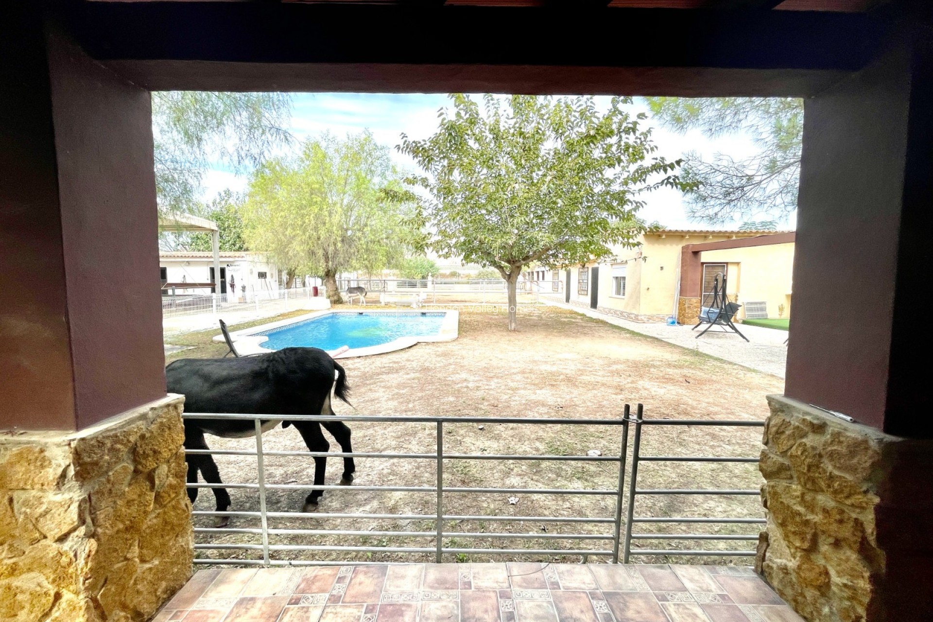 Resale - Finca / Country Property - Orihuela