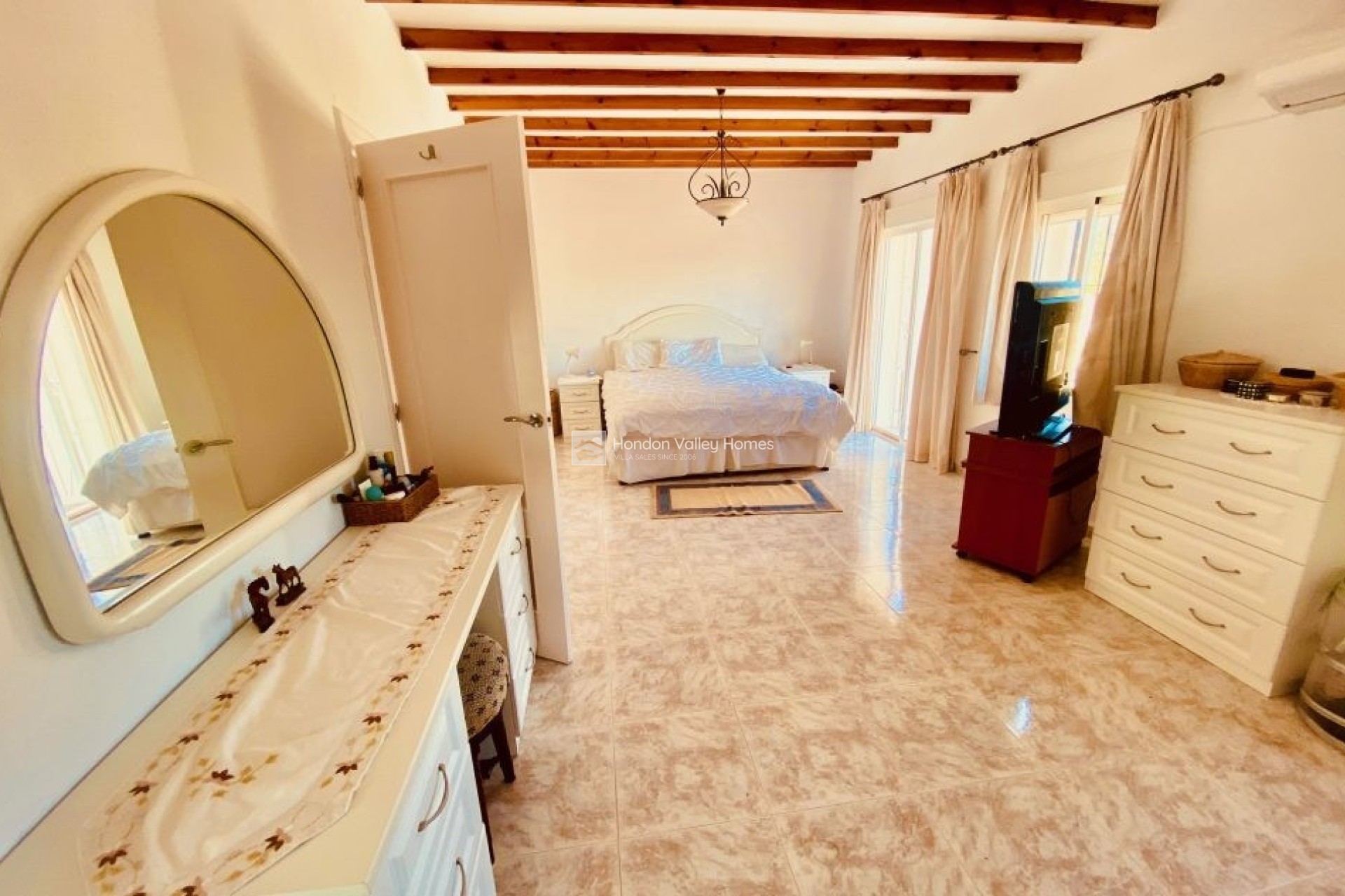 Resale - Manor house - El Canton