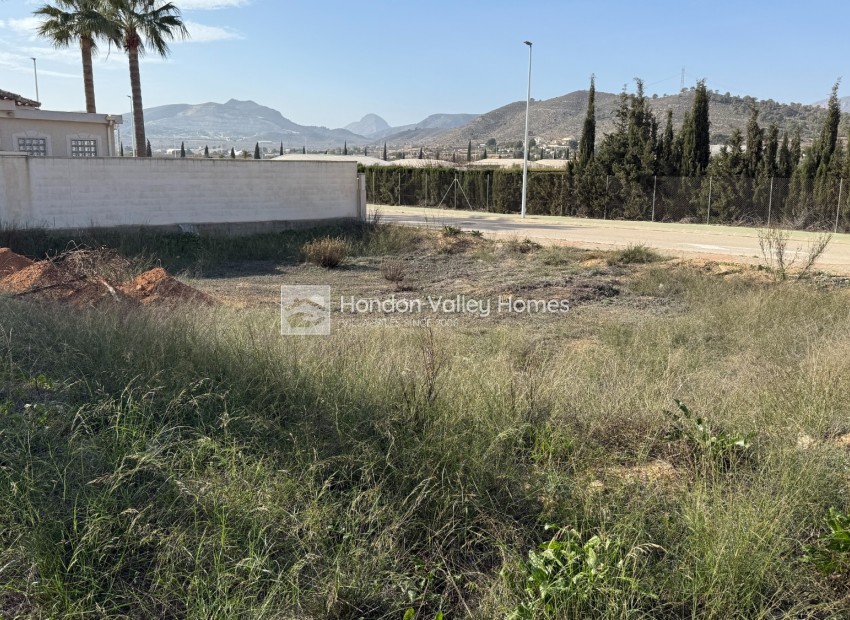 Resale - Plot / Land - HONDON DE LAS NIEVES - La Montanosa