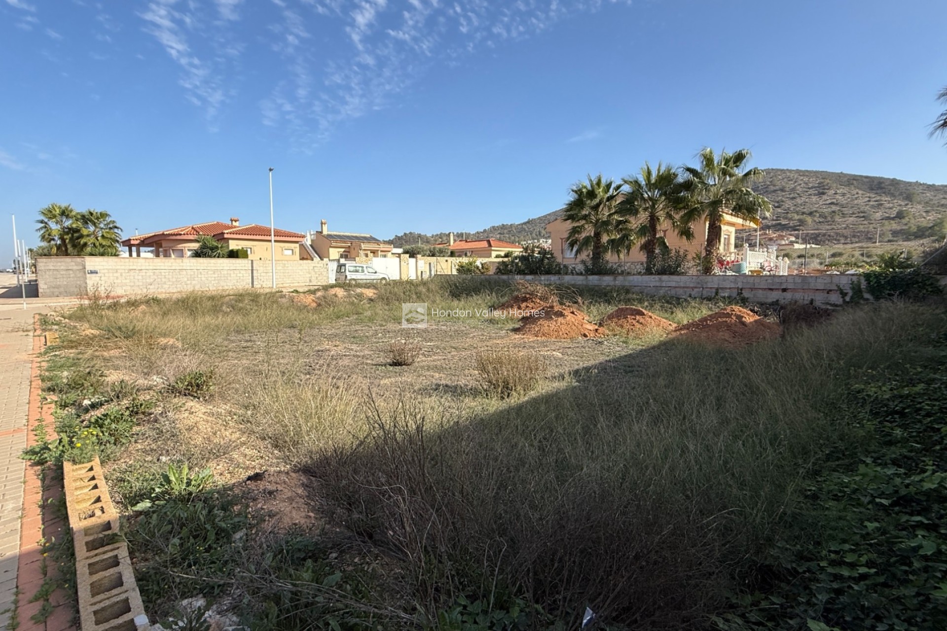 Resale - Plot / Land - HONDON DE LAS NIEVES - La Montanosa