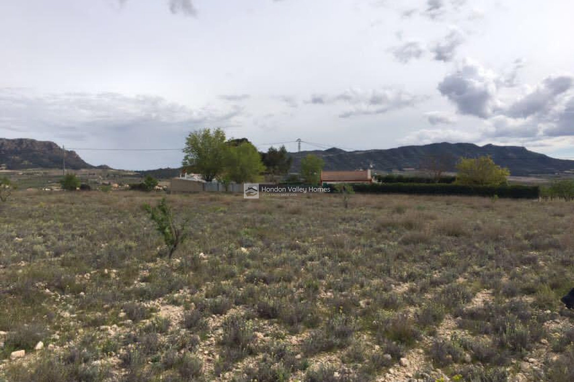 Resale - Plot / Land - Salinas