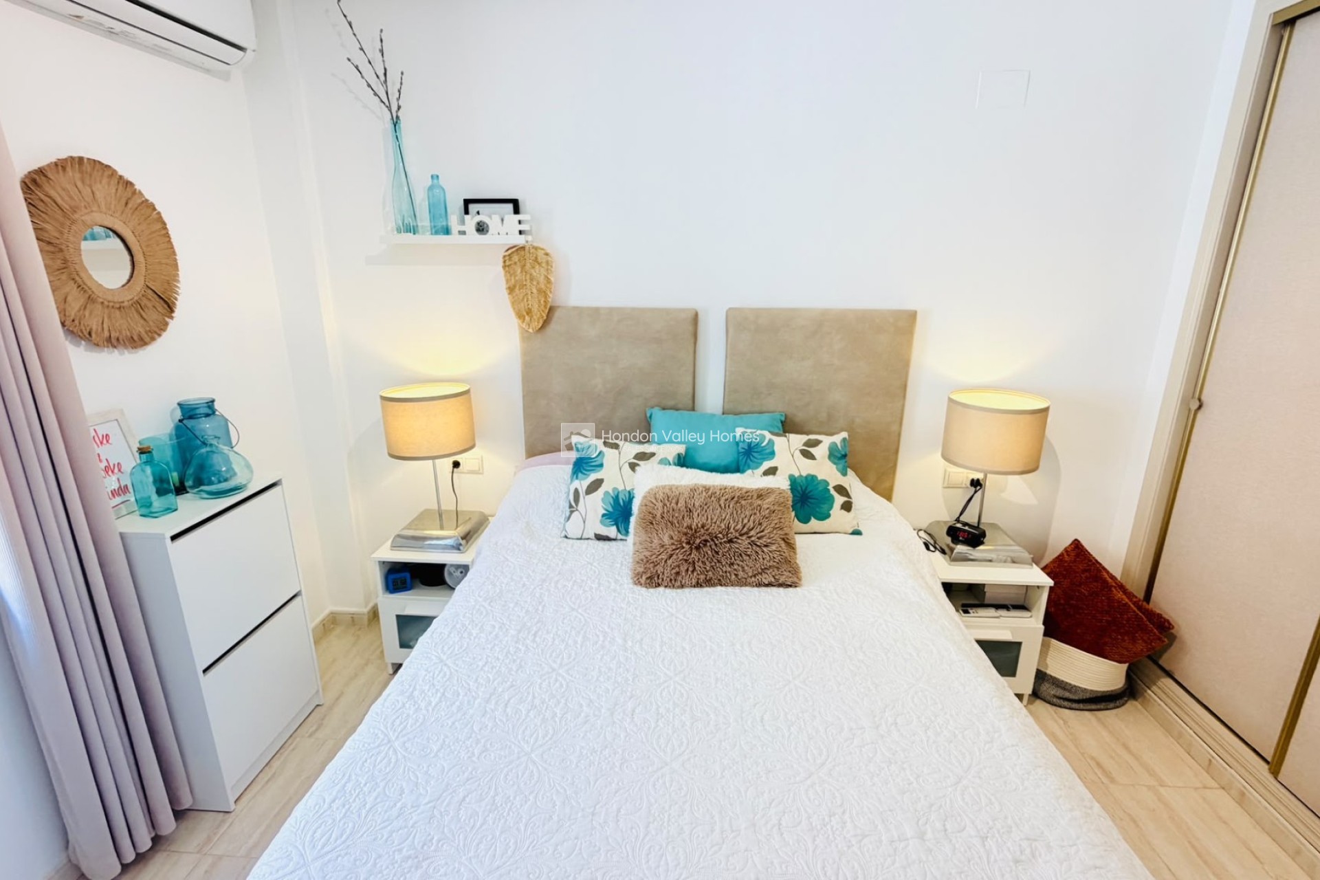 Resale - Semi Detached Villa - Daya Vieja