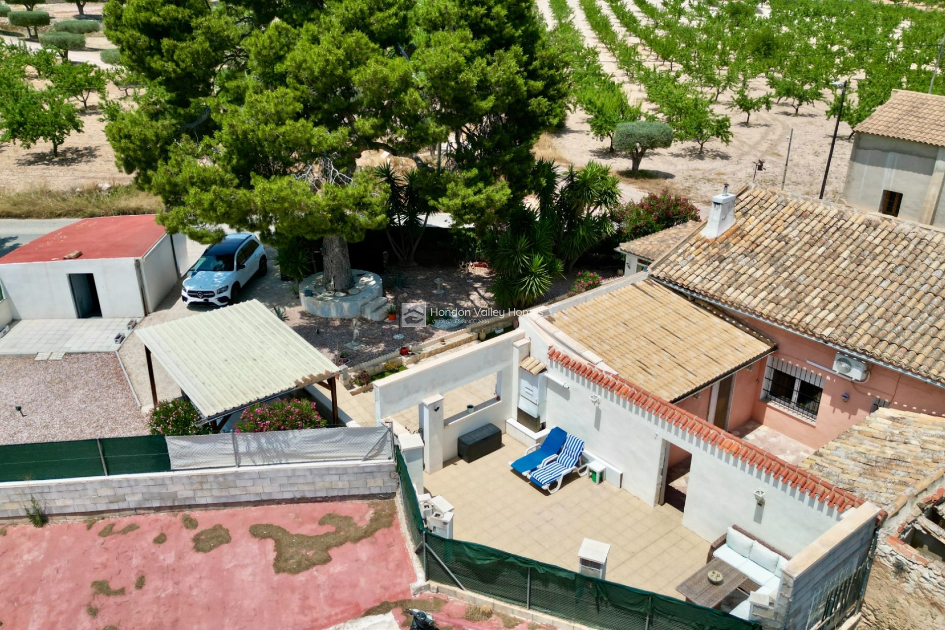 Resale - Semi - Detached Villa - La Romana