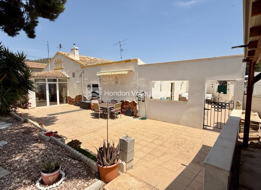 Resale - Semi - Detached Villa - La Romana