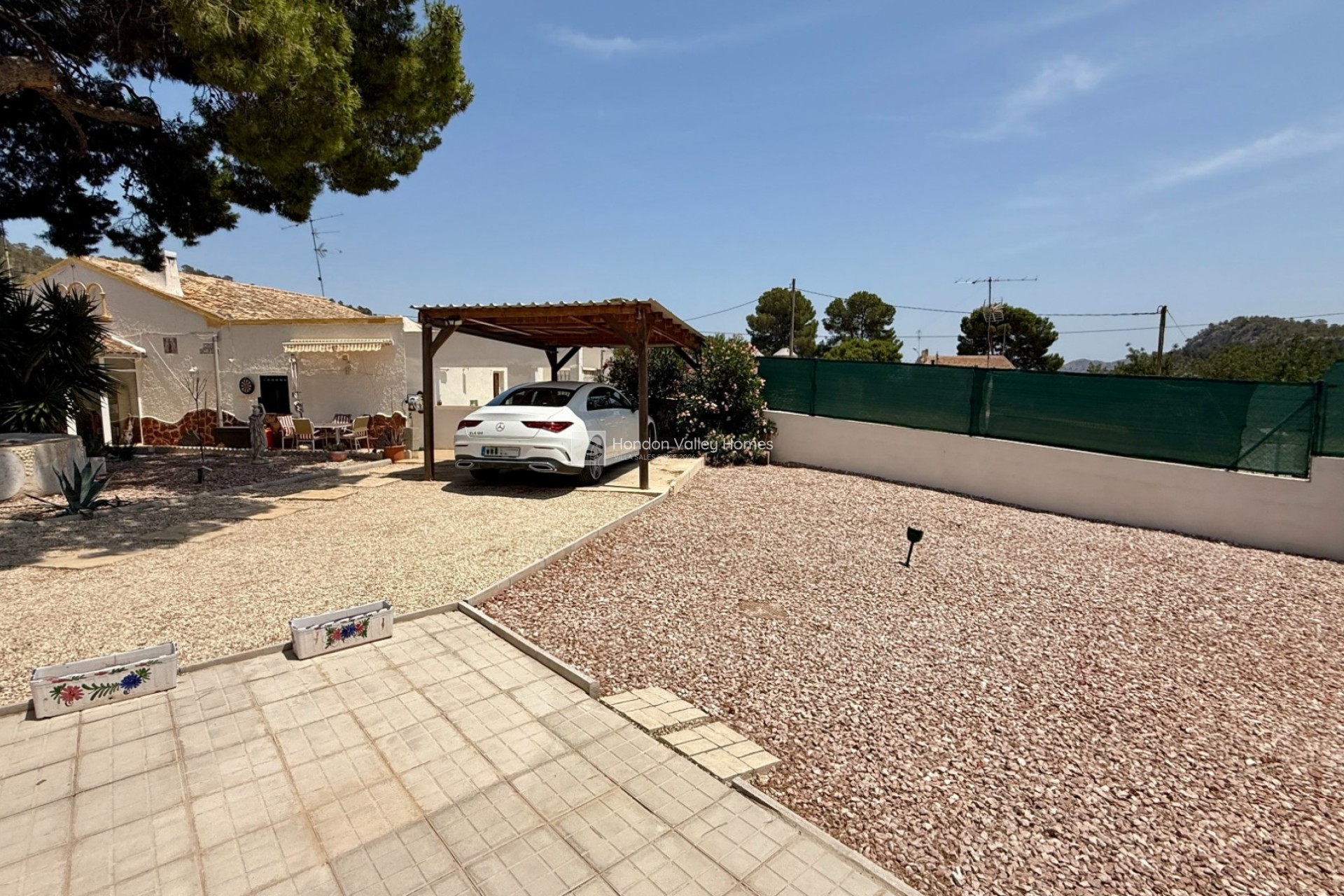 Resale - Semi - Detached Villa - La Romana