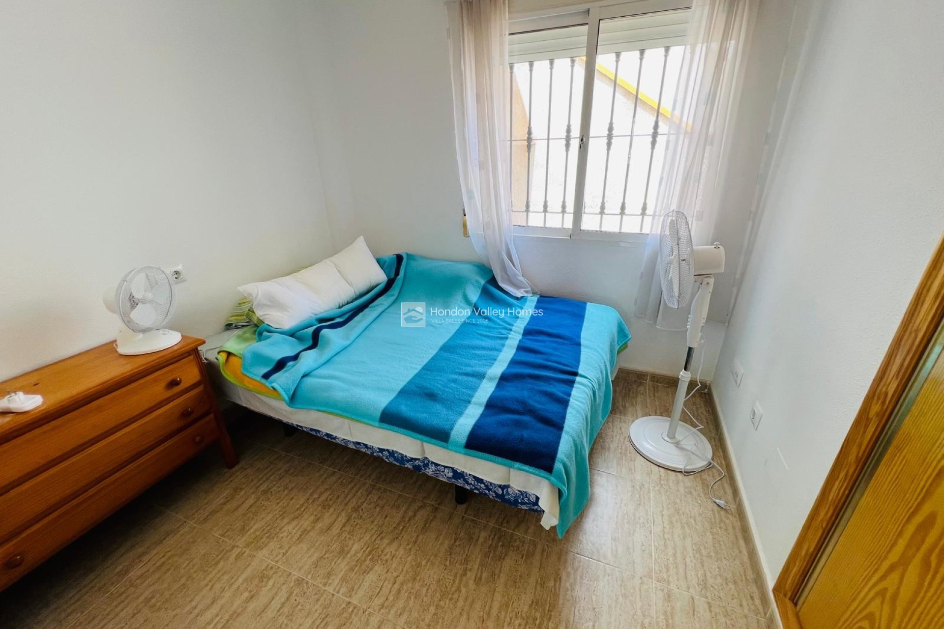 Resale - Townhouse - Daya Nueva