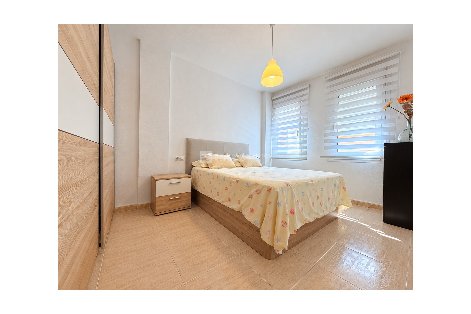 Resale - Townhouse - Daya Nueva