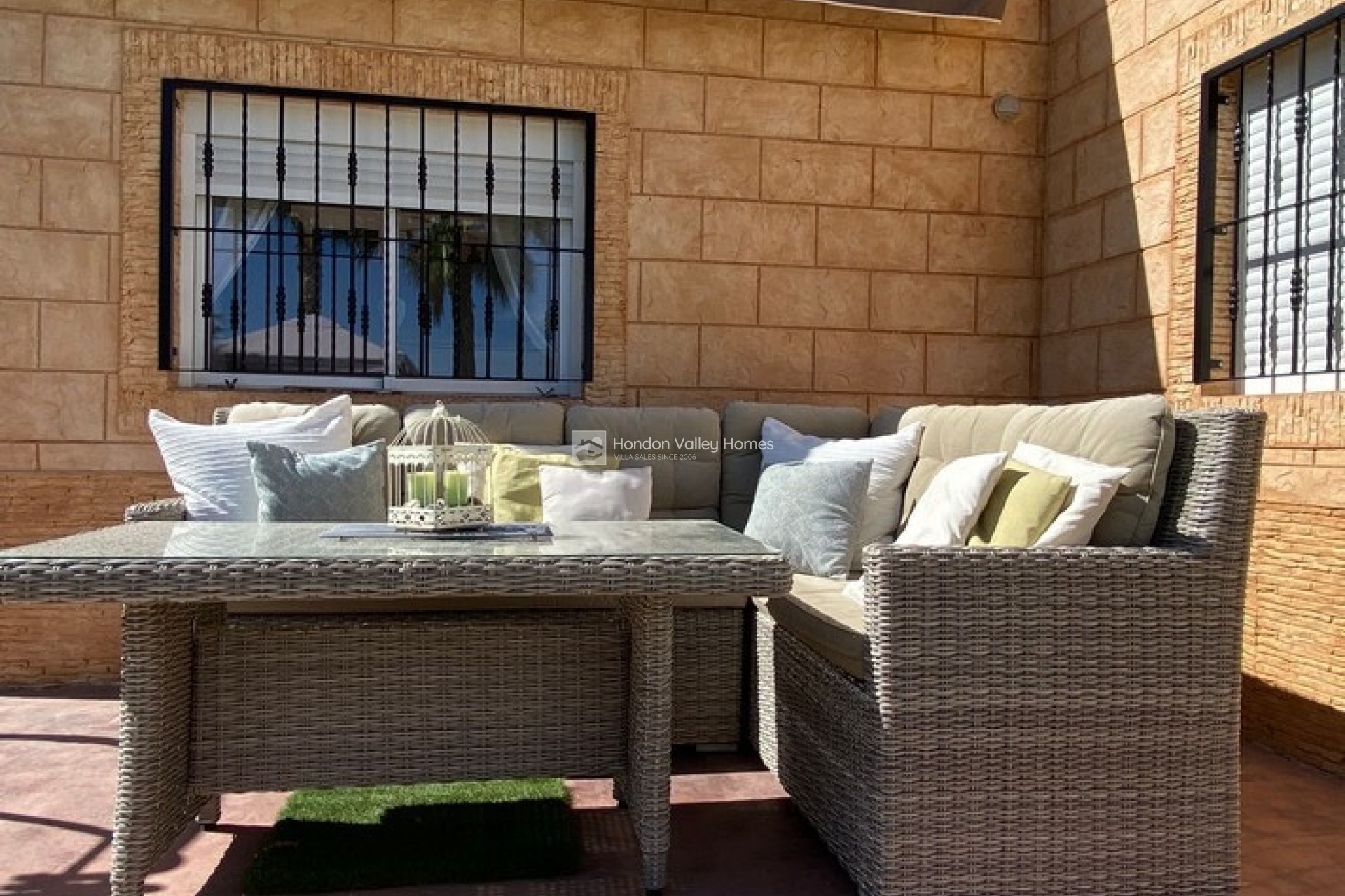 Resale - Villa - Albatera