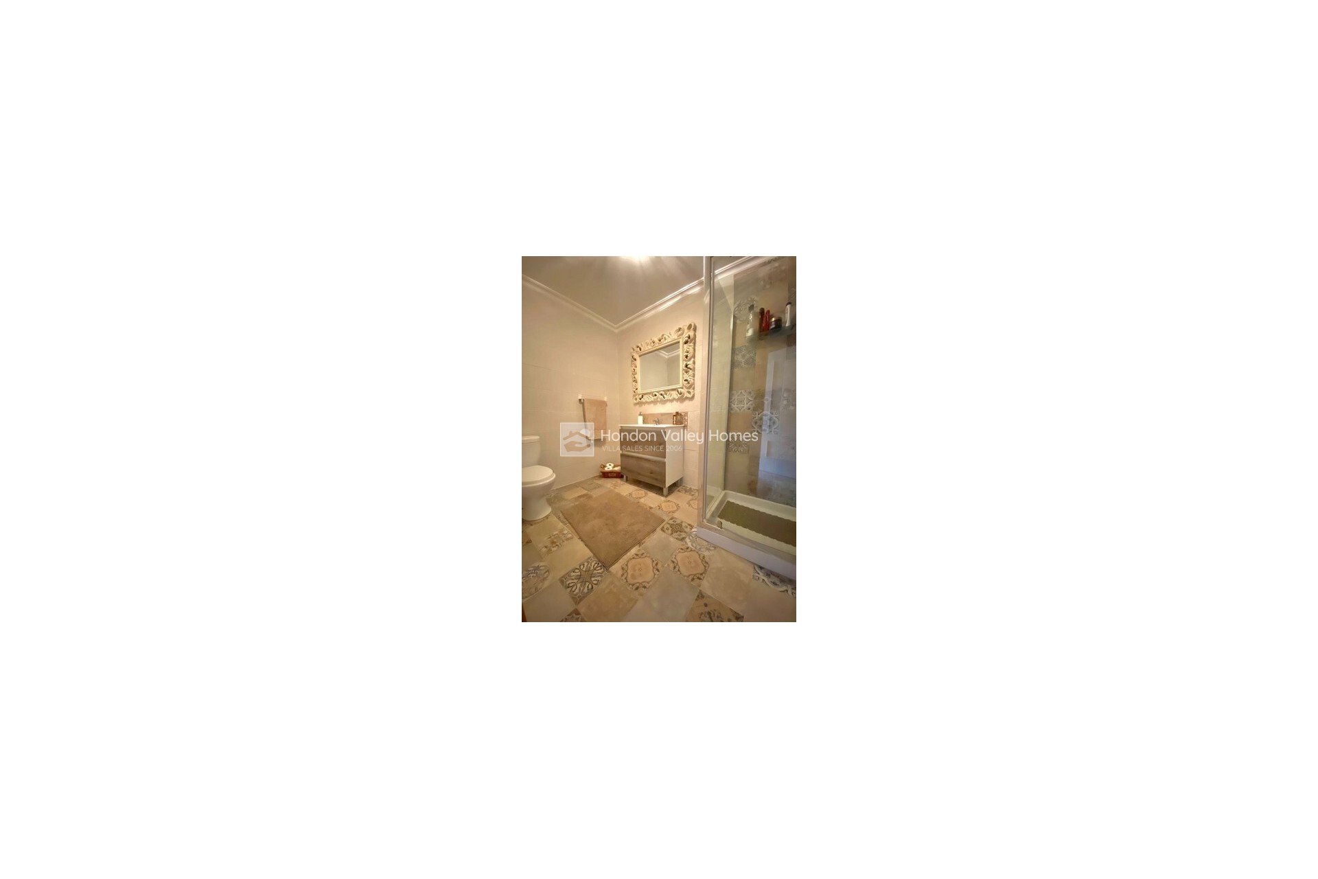 Resale - Villa - Albatera