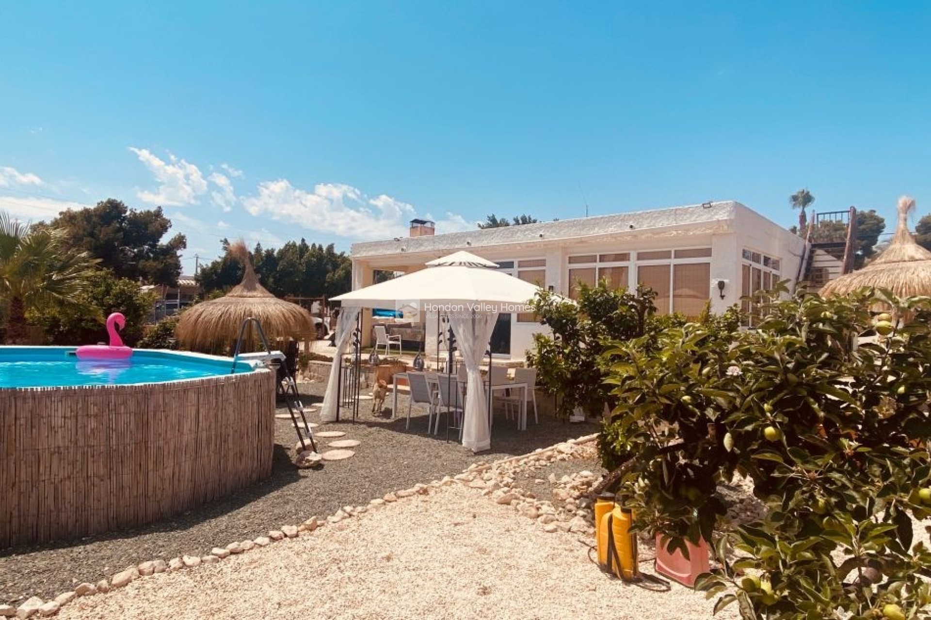 Resale - Villa - Albatera