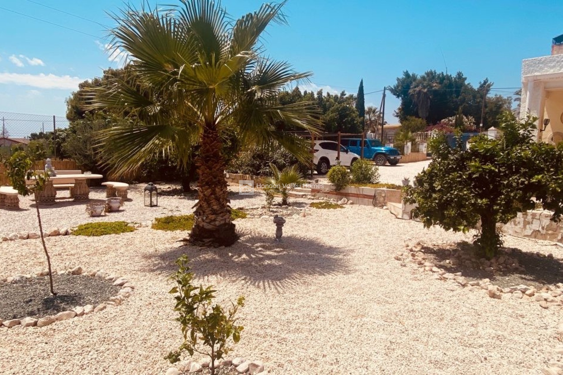 Resale - Villa - Albatera