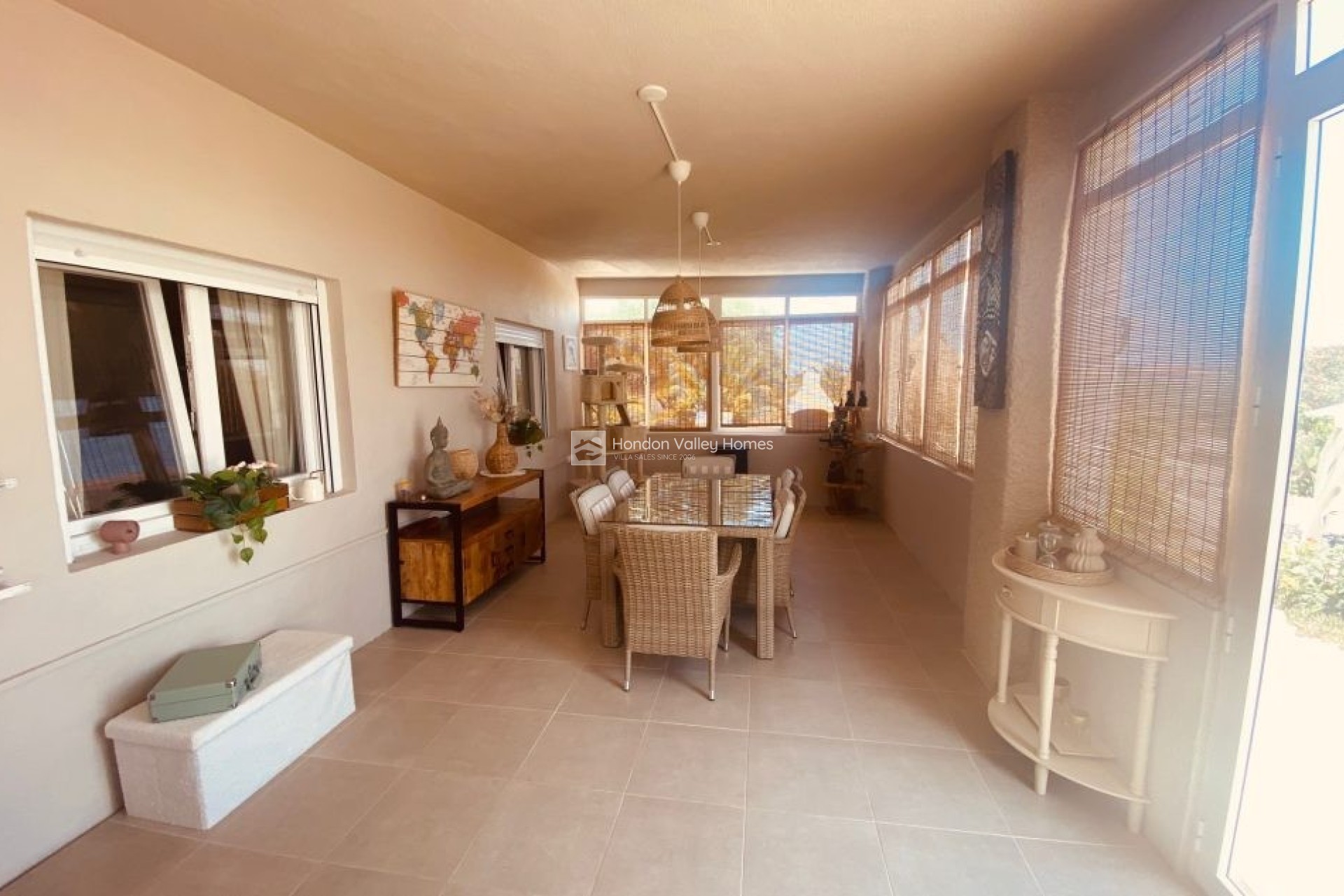 Resale - Villa - Albatera
