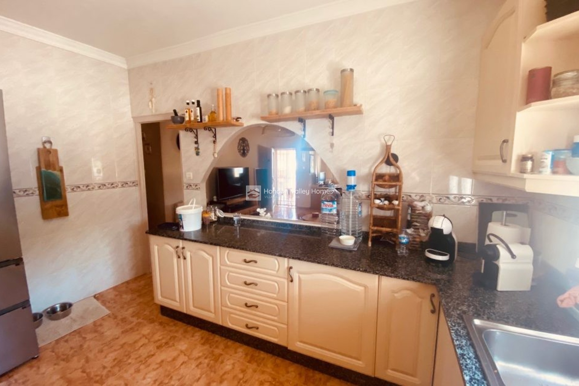 Resale - Villa - Albatera