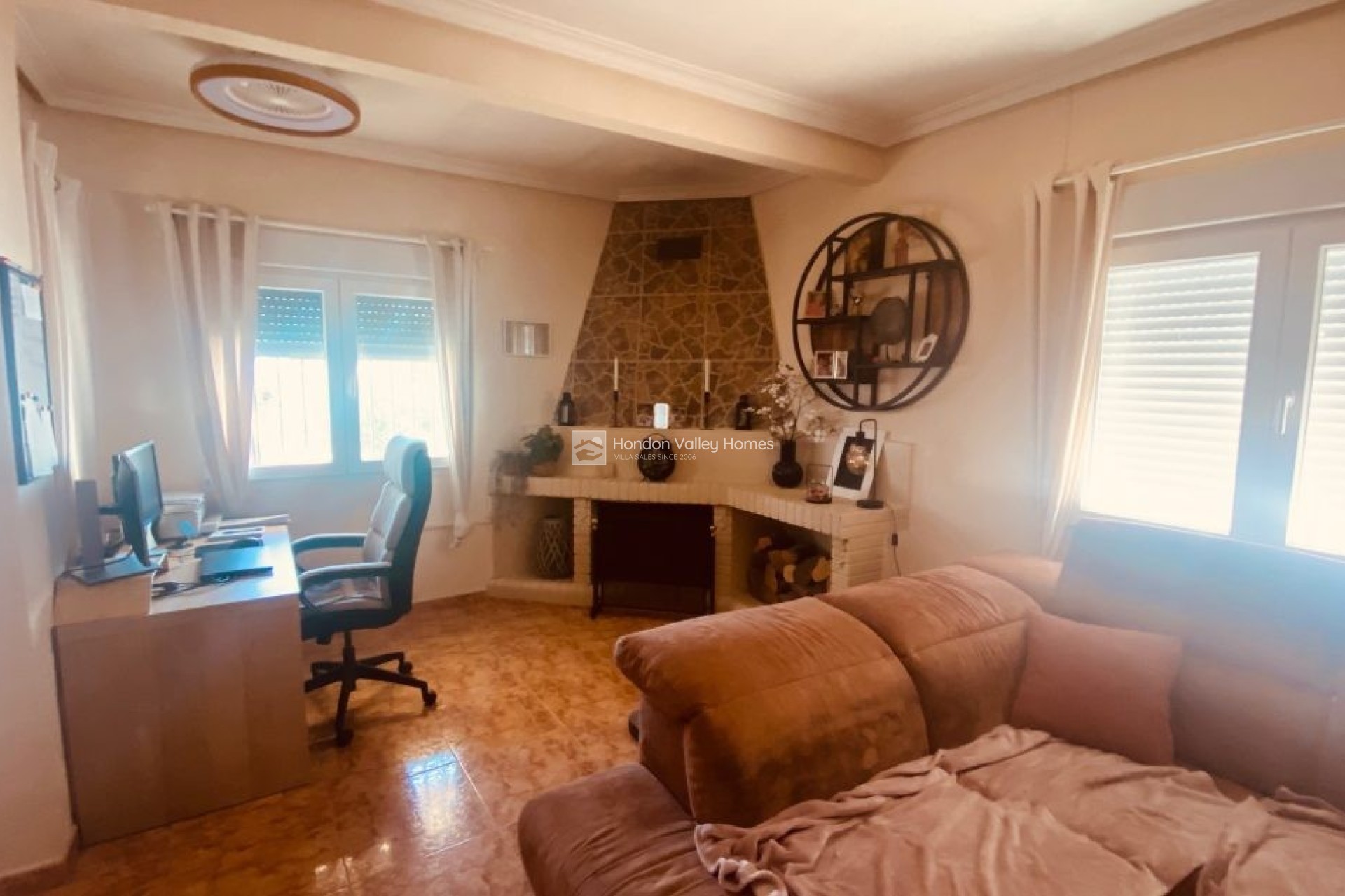 Resale - Villa - Albatera