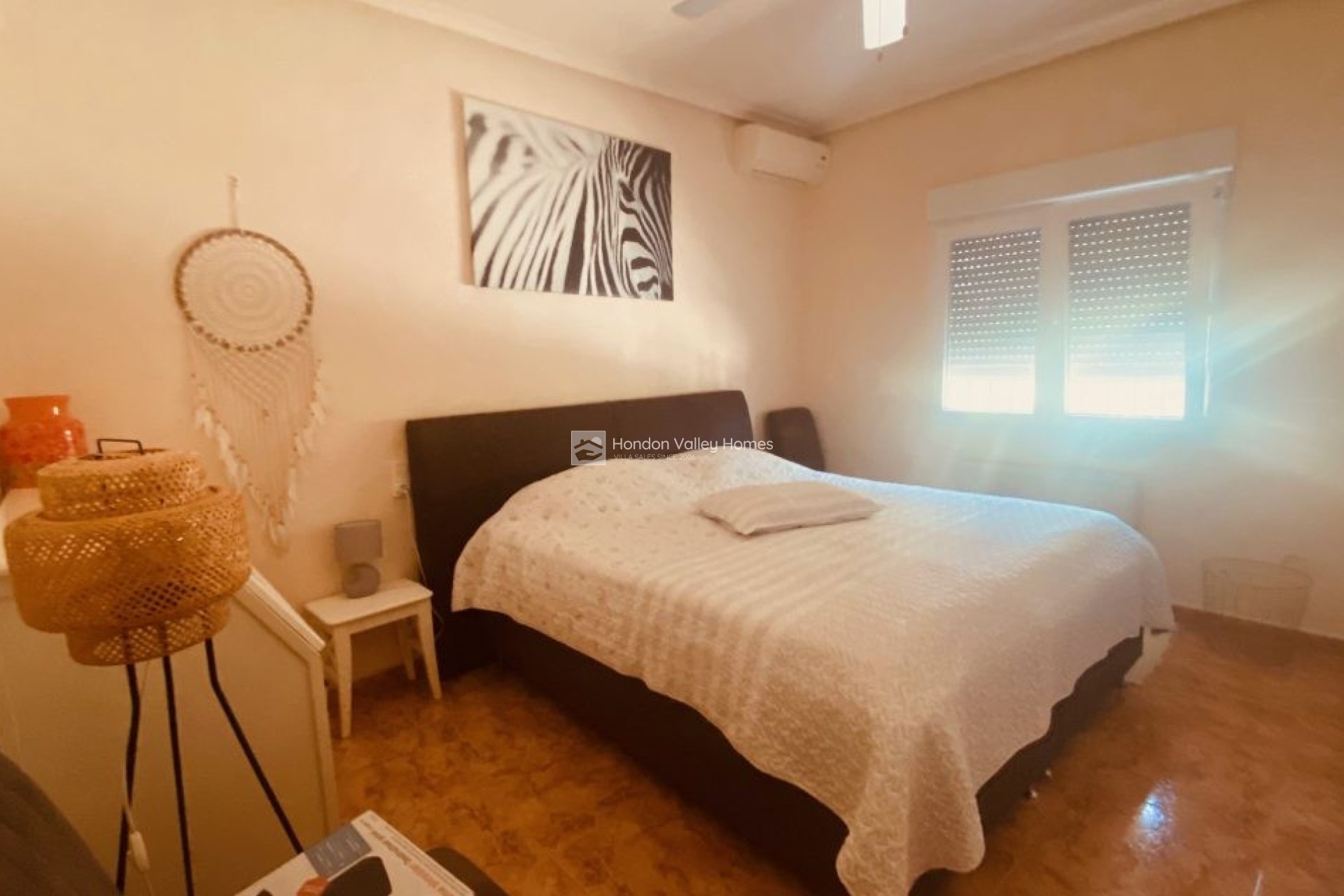 Resale - Villa - Albatera