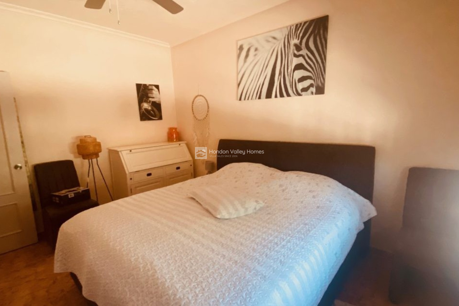 Resale - Villa - Albatera