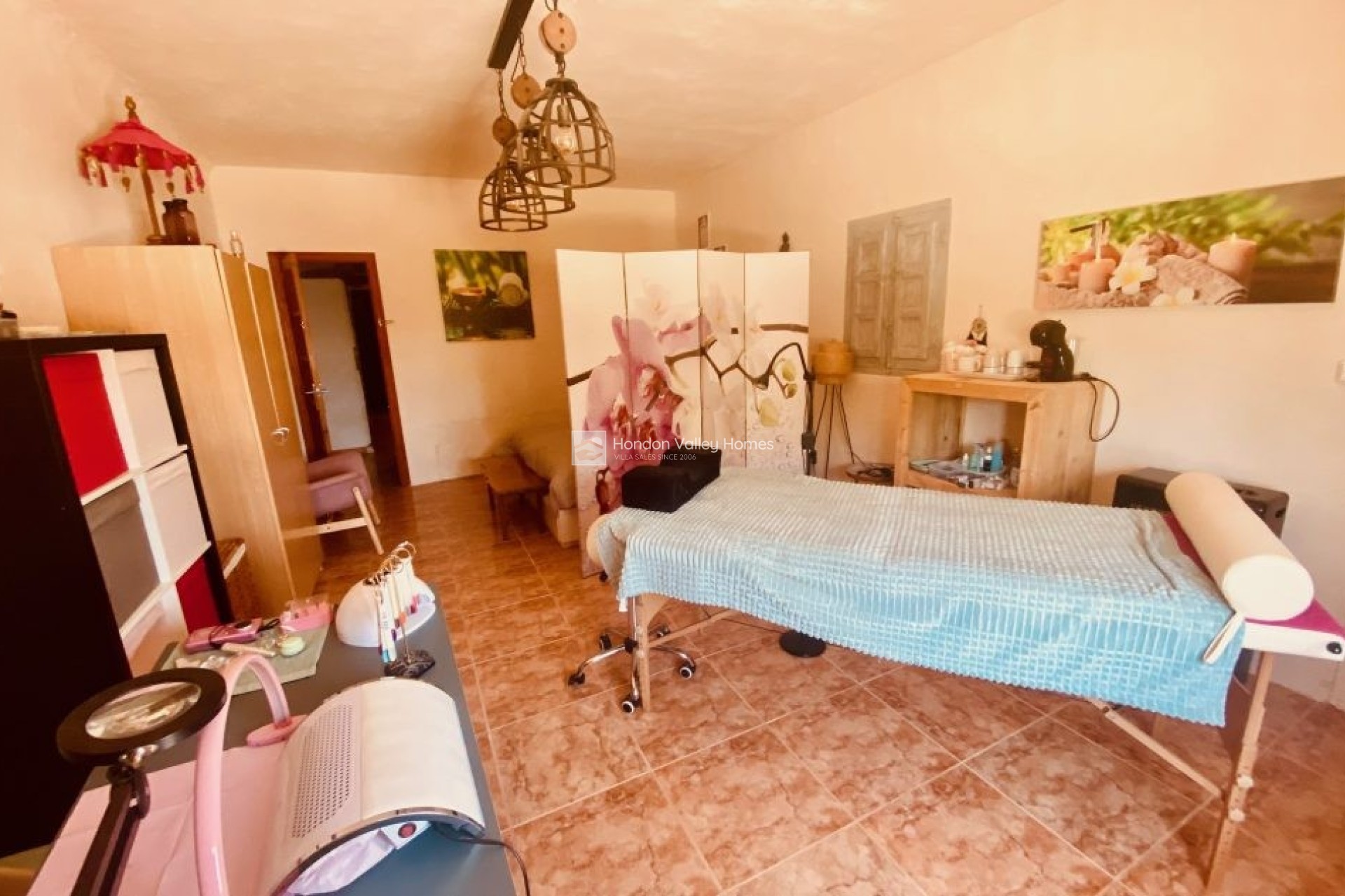 Resale - Villa - Albatera