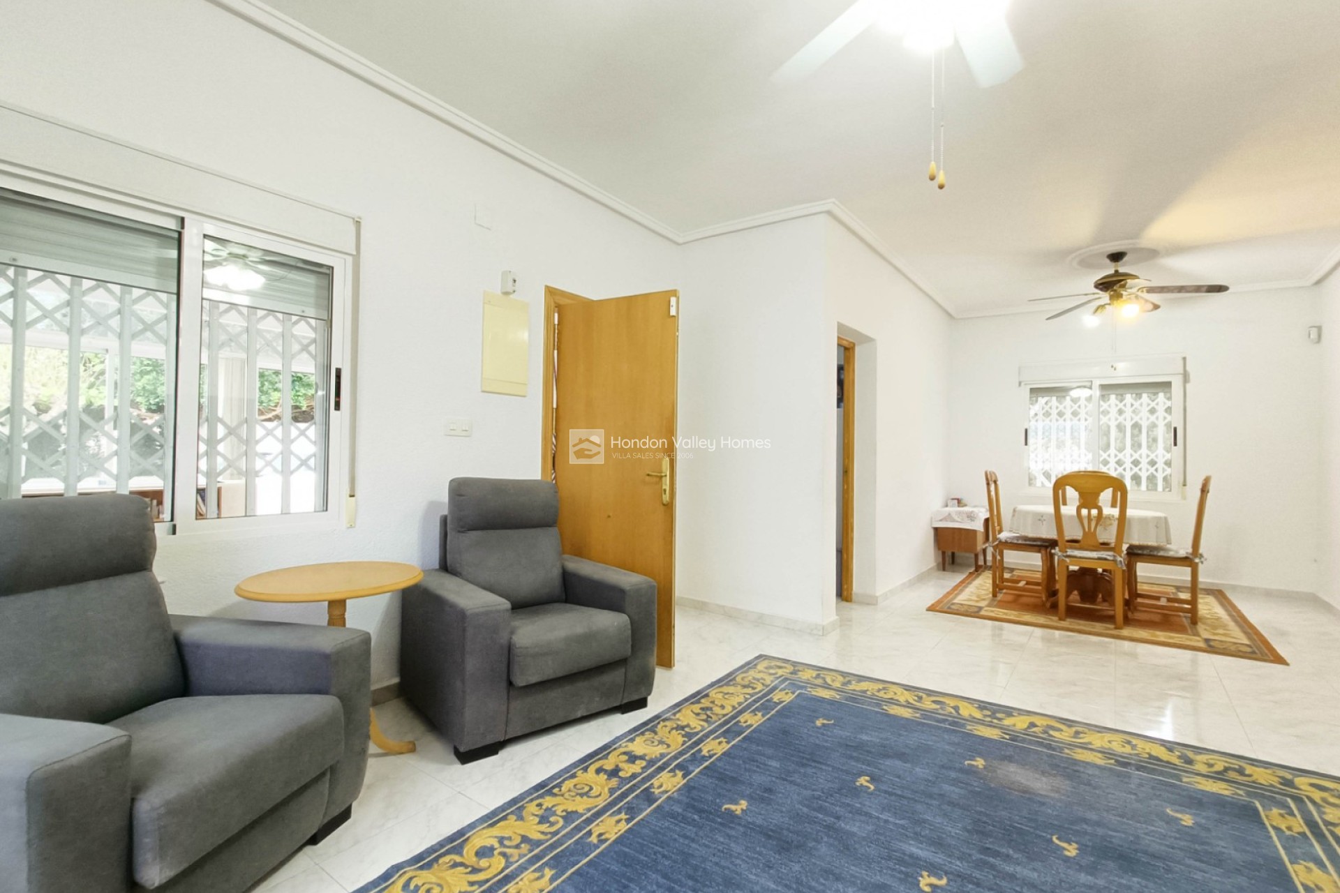 Resale - Villa - Albatera