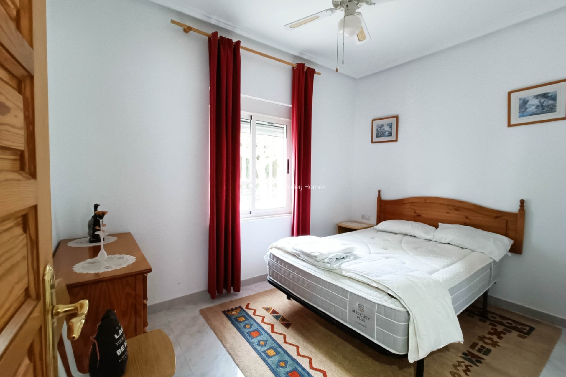 Resale - Villa - Albatera