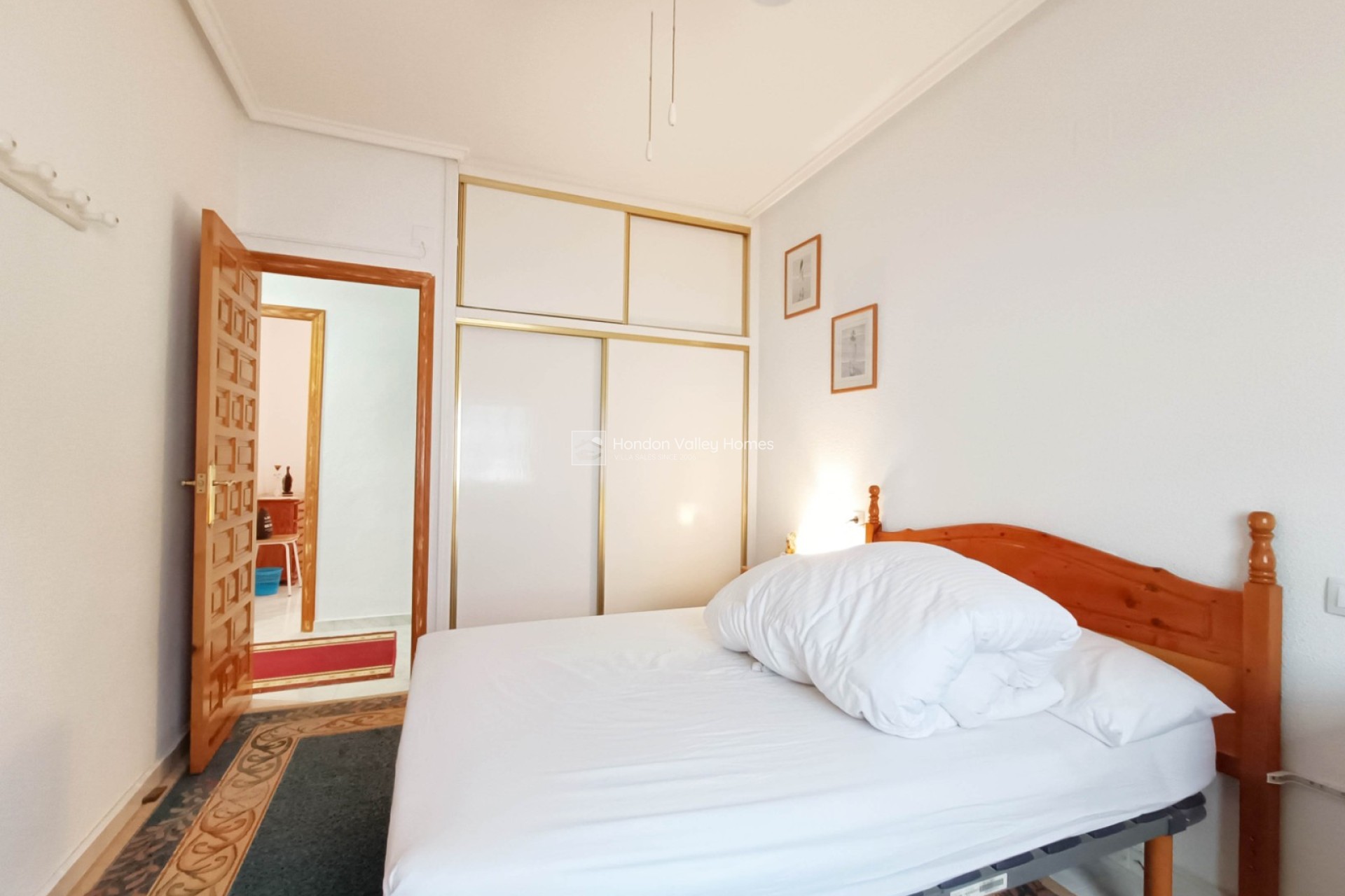 Resale - Villa - Albatera