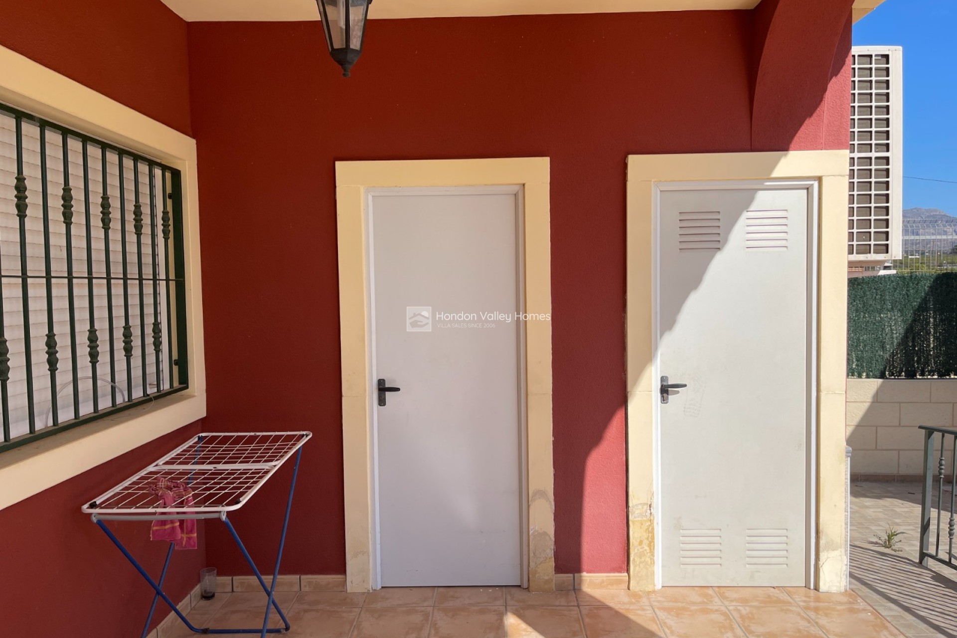Resale - Villa - Albatera