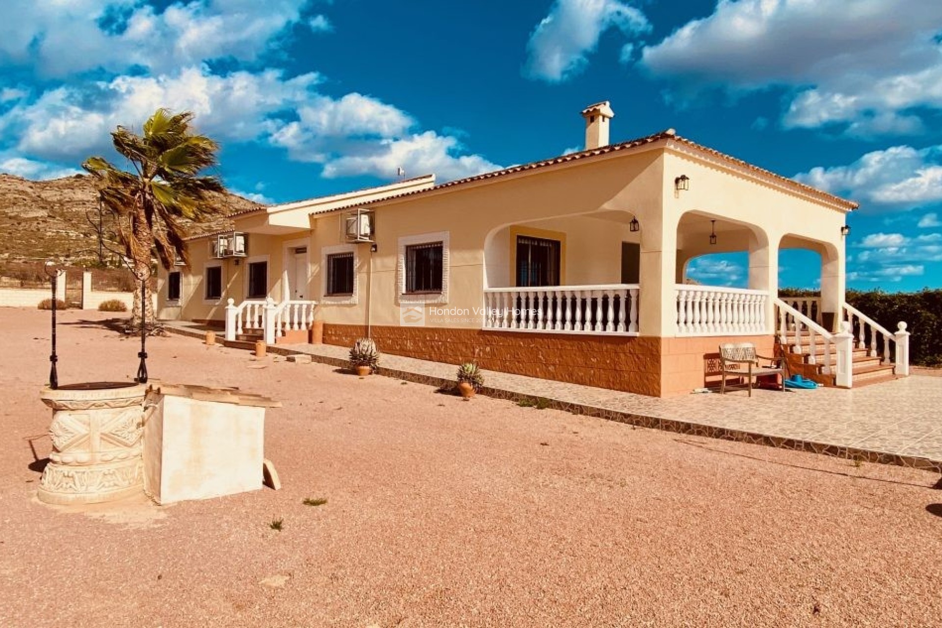 Resale - Villa - ASPE