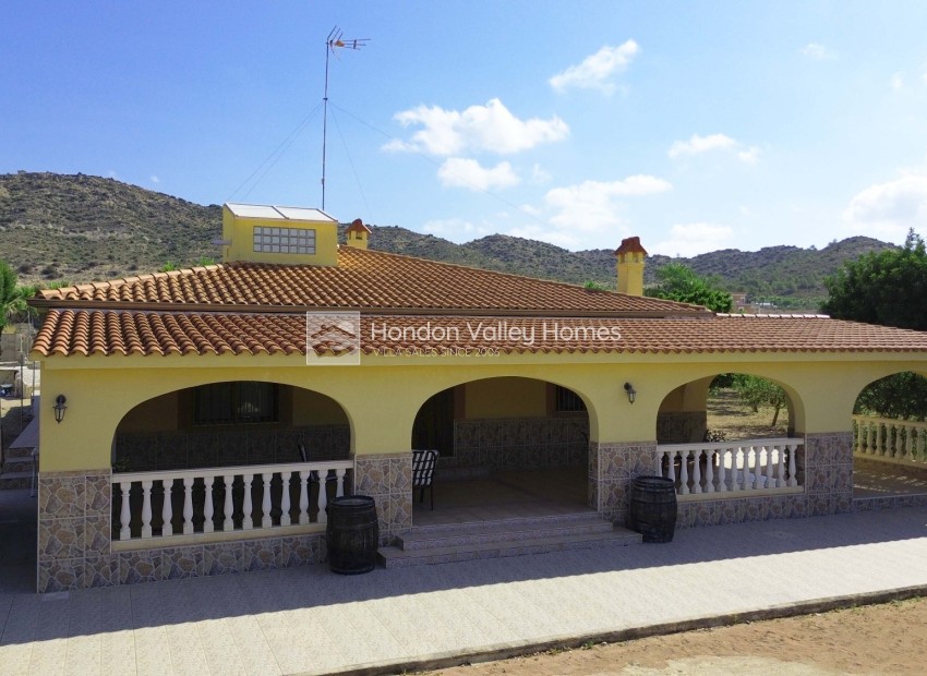 Resale - Villa - Aspe