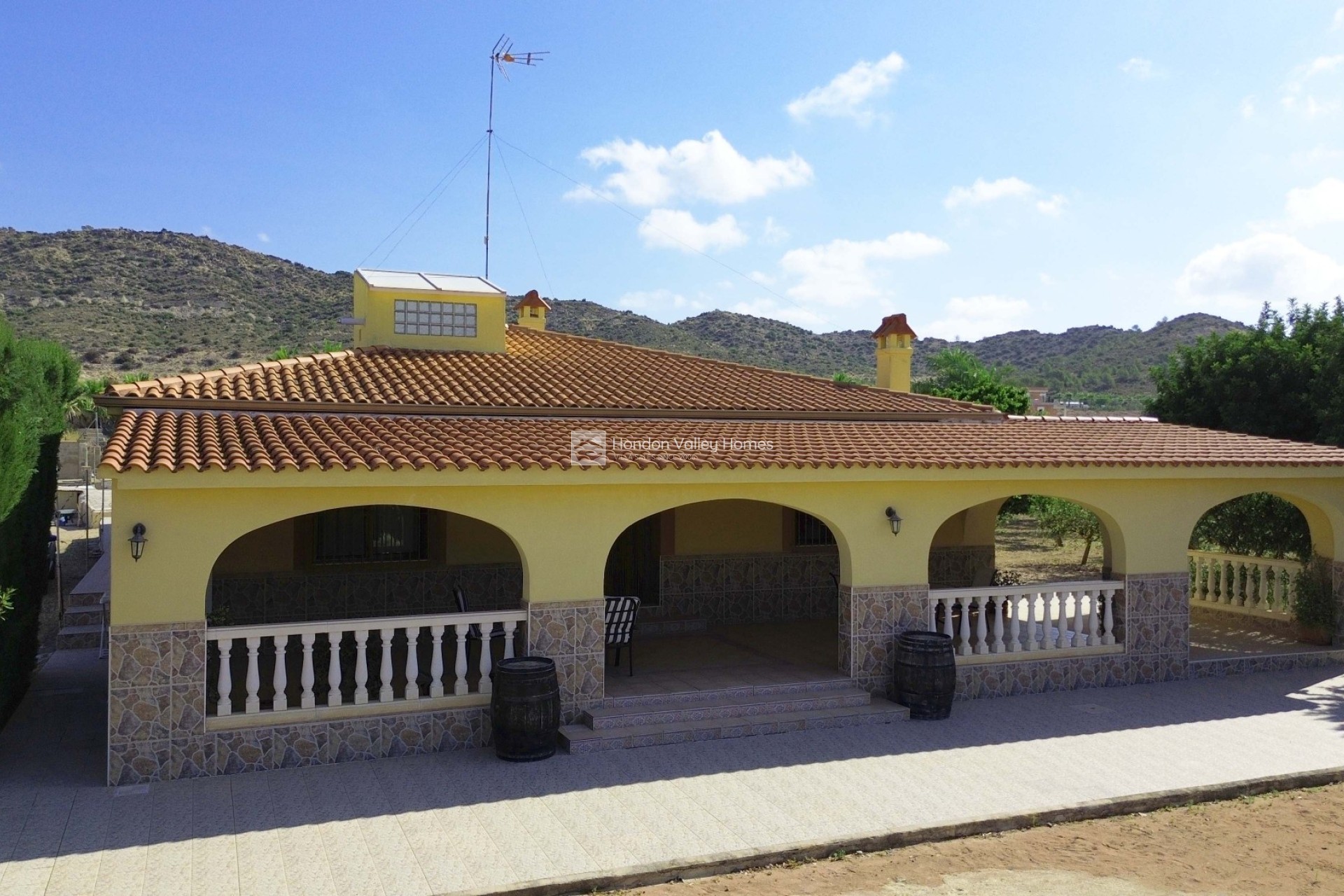 Resale - Villa - Aspe