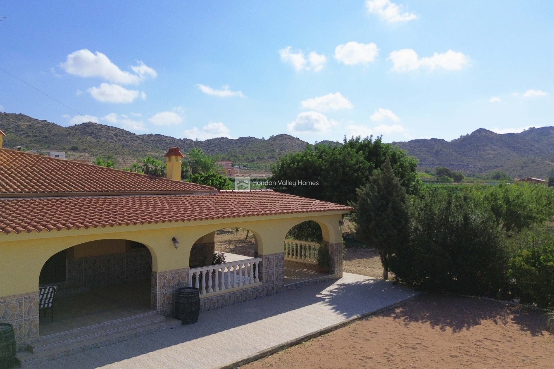 Resale - Villa - Aspe