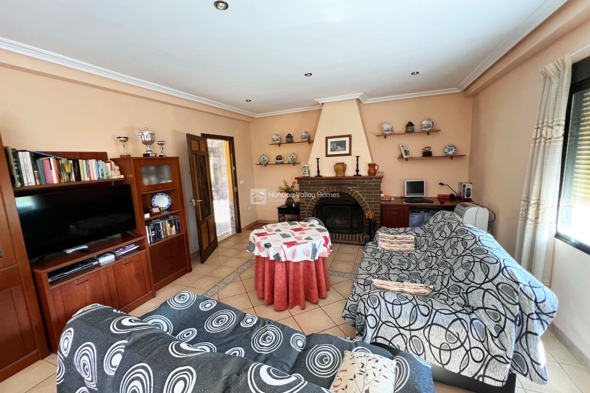 Resale - Villa - Aspe