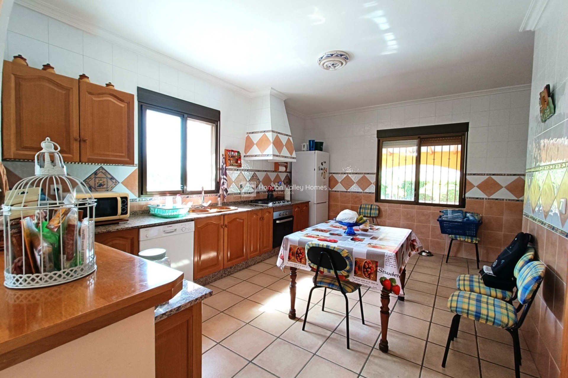 Resale - Villa - Aspe