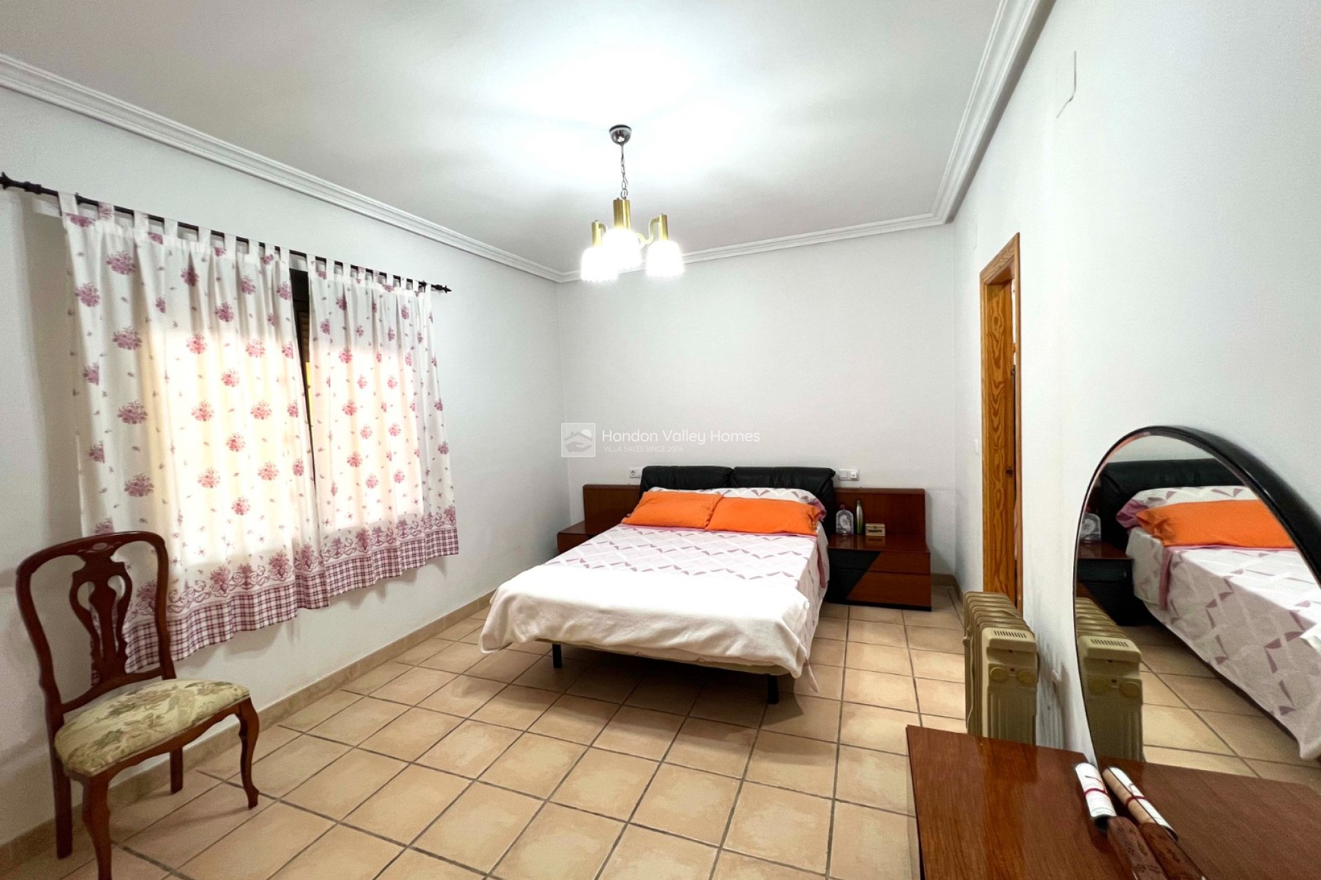 Resale - Villa - Aspe