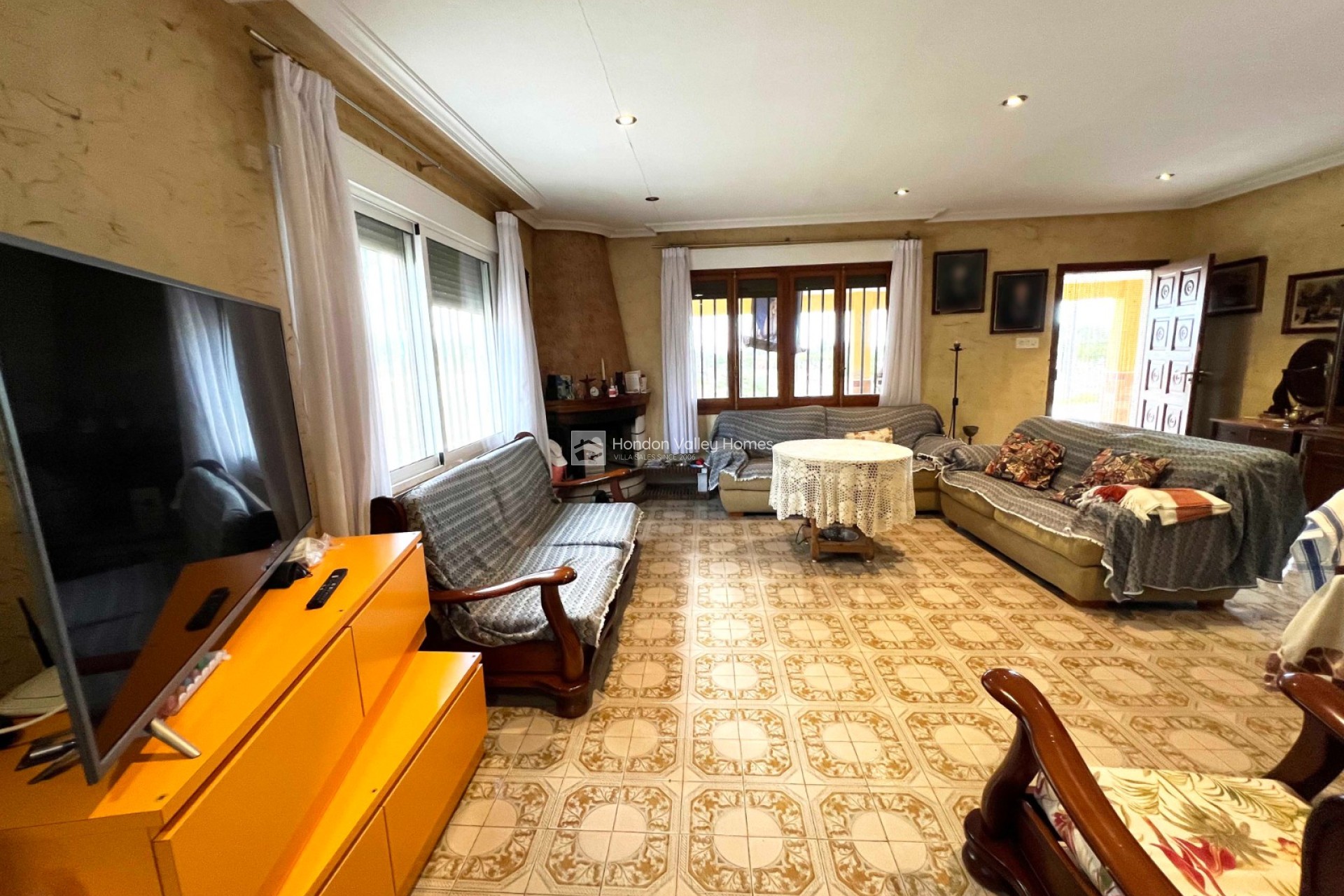 Resale - Villa - Aspe