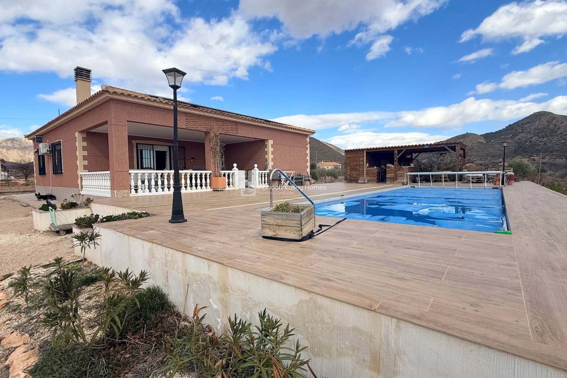 Resale - Villa - BARBARROJA