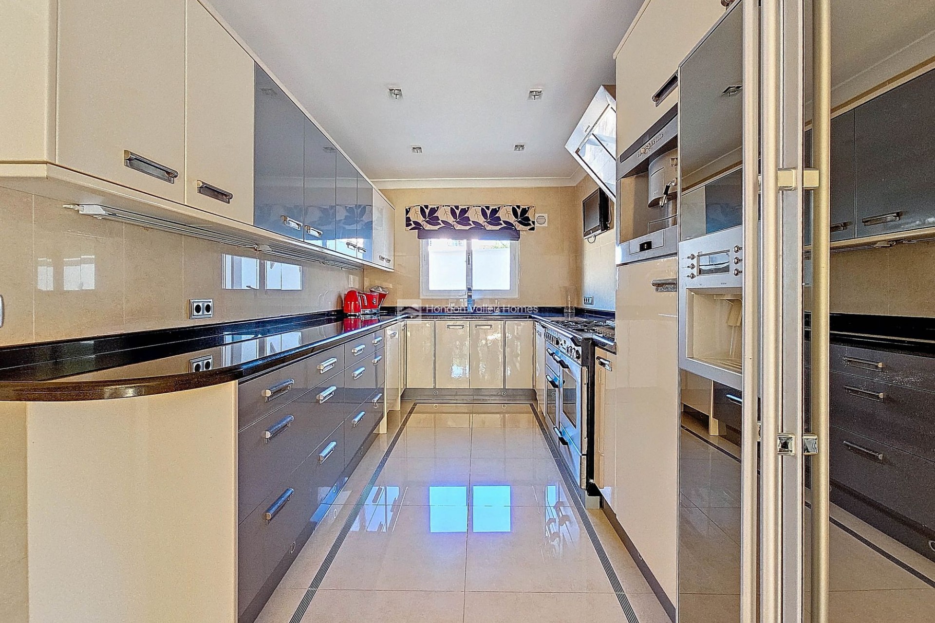 Resale - Villa - Benissa