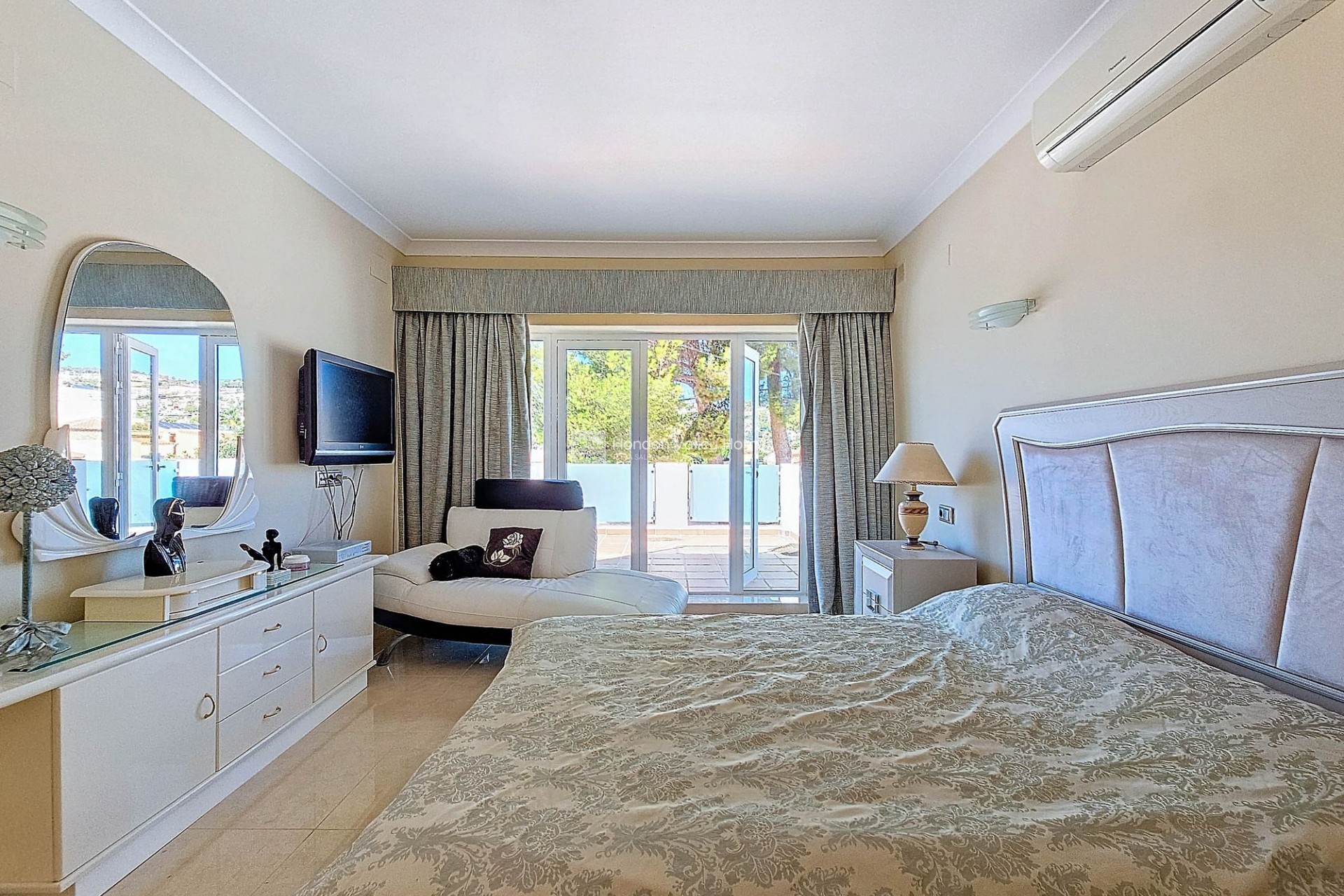 Resale - Villa - Benissa