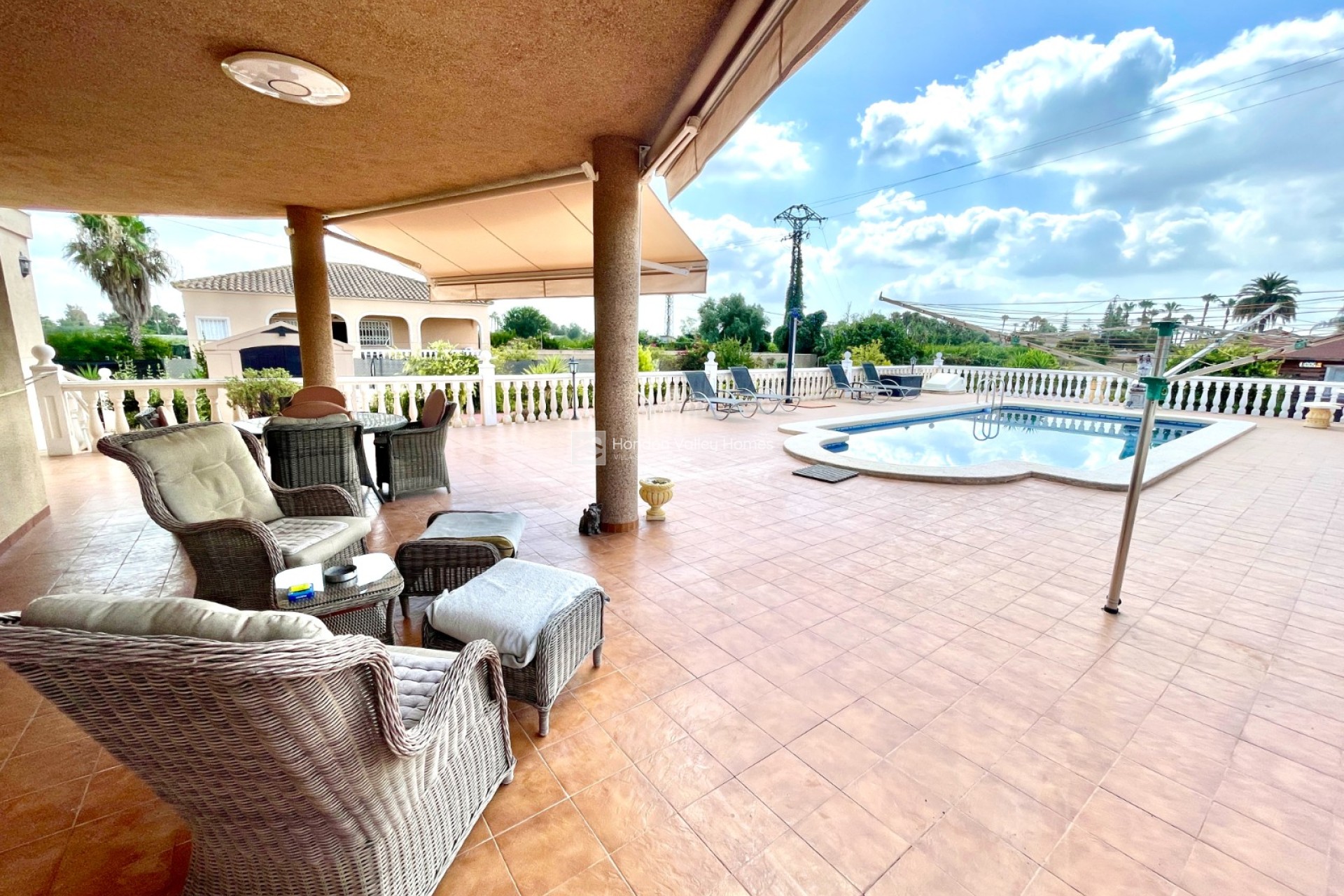 Resale - Villa - Catral