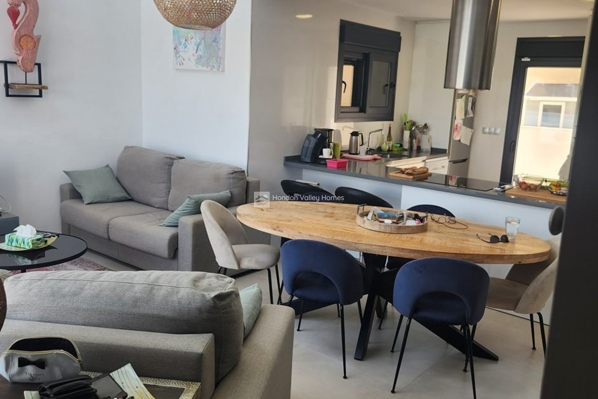 Resale - Villa - Daya Nueva
