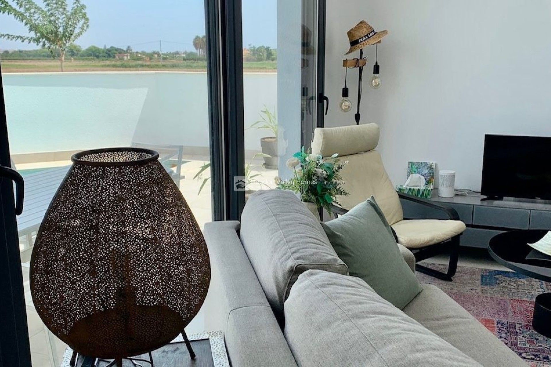 Resale - Villa - Daya Nueva