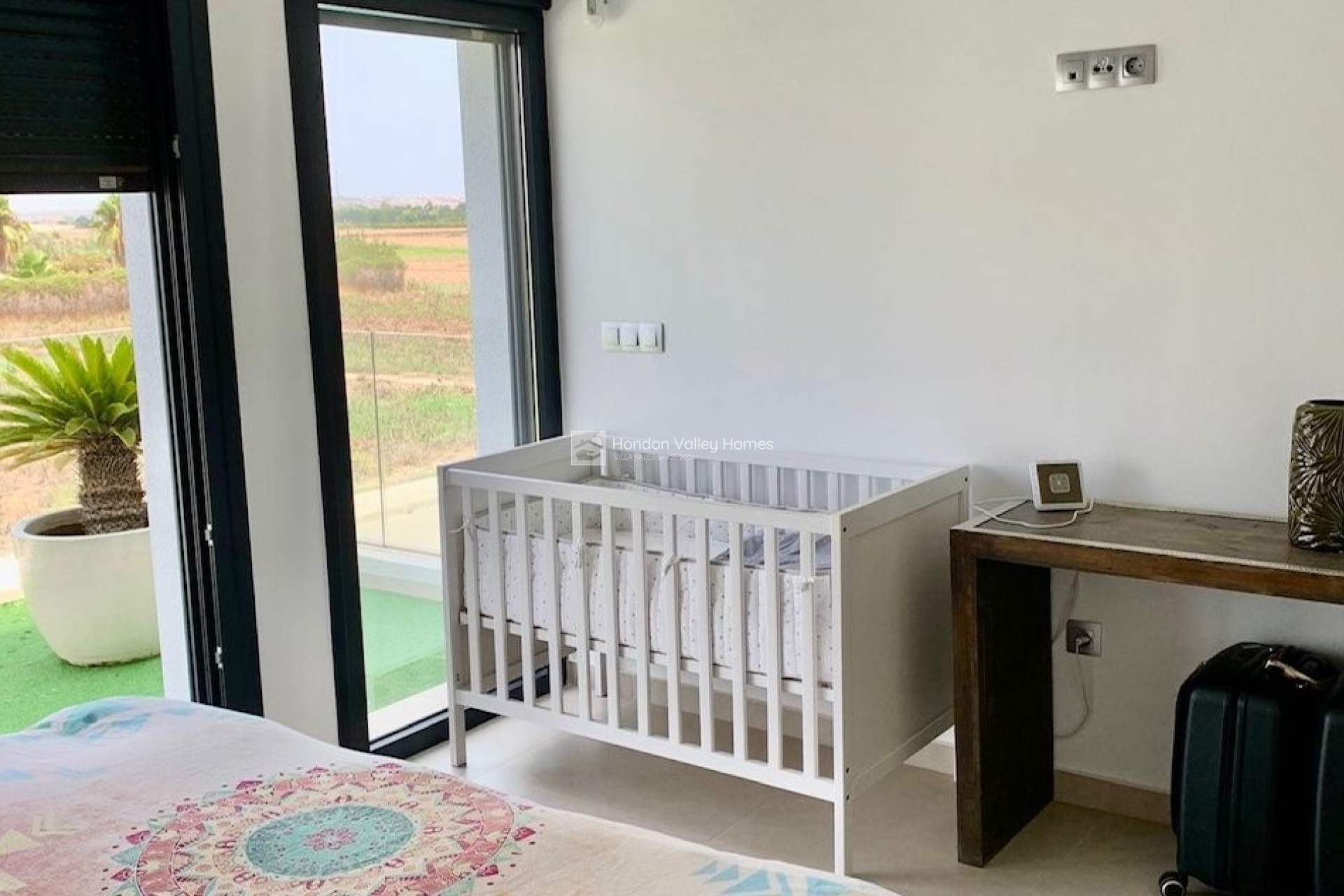 Resale - Villa - Daya Nueva