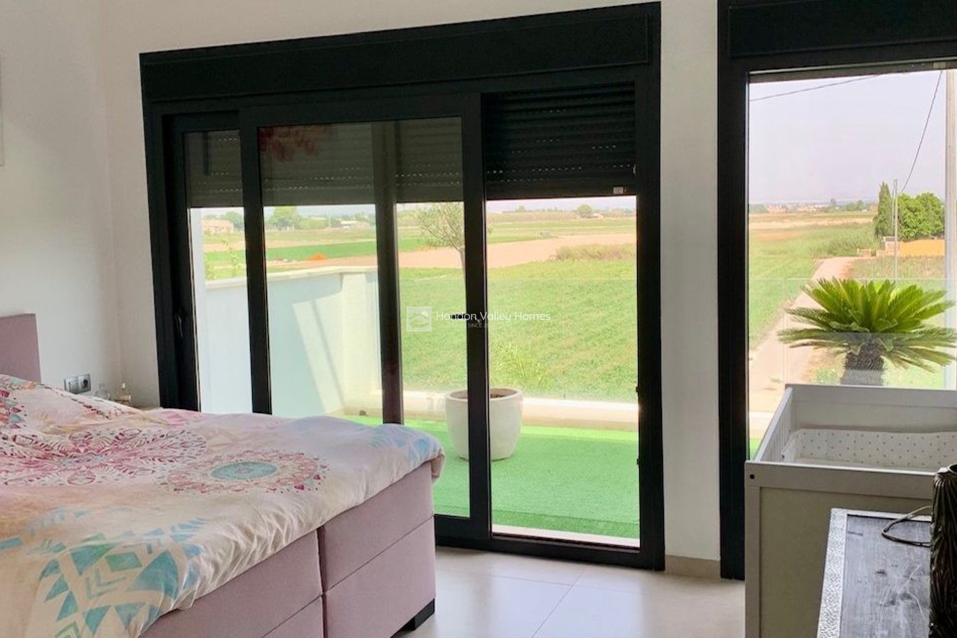 Resale - Villa - Daya Nueva