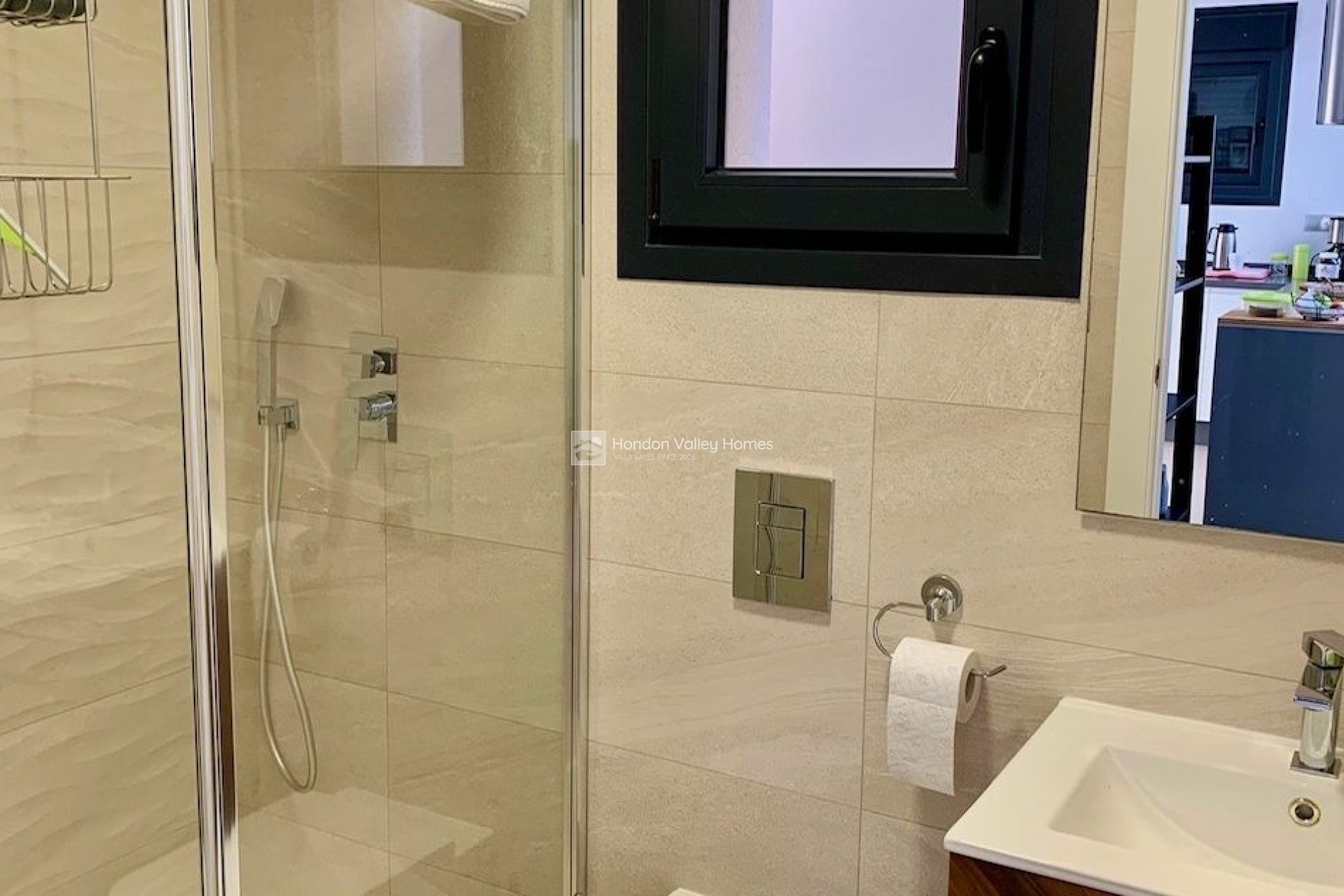 Resale - Villa - Daya Nueva