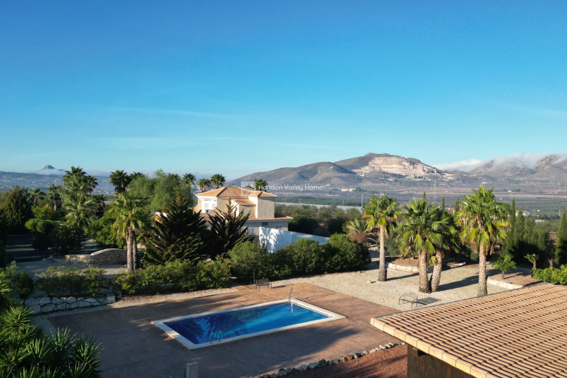 Resale - Villa - Detached - Hondón de las Nieves