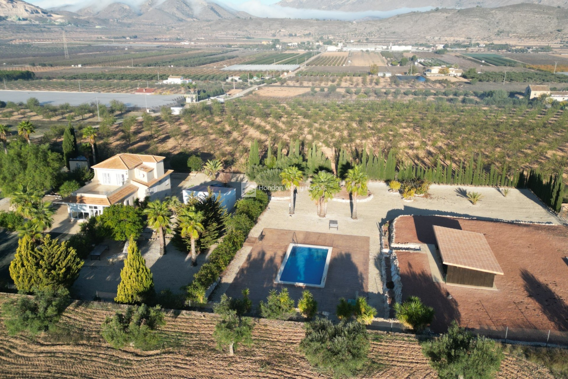 Resale - Villa - Detached - Hondón de las Nieves
