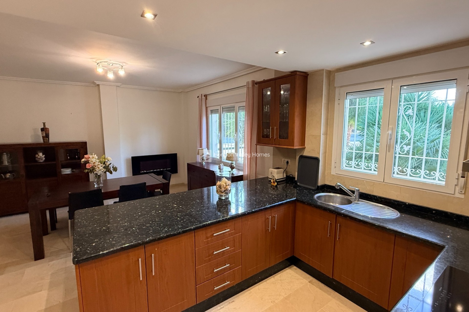 Resale - Villa - Detached - Hondón de las Nieves